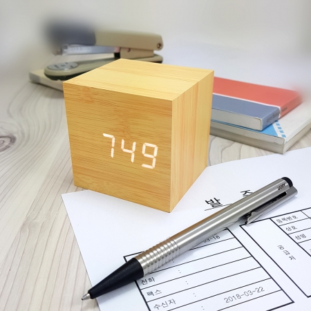 알파 대나무 LED 탁상시계 #3