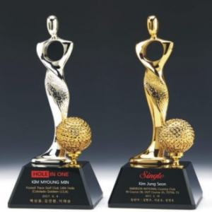 금속 트로피 327