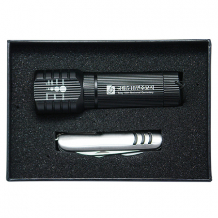 AQ 줌인 후레쉬 + 맥가이버 칼 #2