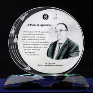 인물화 감사패 크리스탈 상패 공로패 재직퇴직기념패 위촉패 초상화 선물tks 090