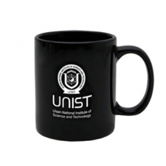 직선 블랙 머그컵