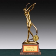 청동 트로피 SD13) 136-4