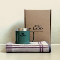 센트라도 패턴 담요 + 스탠리 클래식 진공캠프 머그 세트