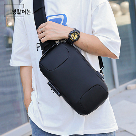 생활더봄 남자 크로스 메신저 슬링백 USB연결 도난방지 가방 #2