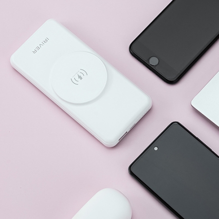 아이리버 대용량 마그네틱 무선 고속 충전 휴대용 보조배터리 10000mAh IWP-10 #4