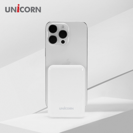 유니콘 5000mAh 일체형 도킹형 흡착식 갤럭시용 아이폰용 미니 보조배터리 PB-VC5000 #3