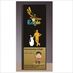 크리스탈 이글 골프트로피 250