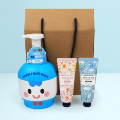 브래드이발소 핸드워시 500ml + 부케가르니 핸드크림 2개 + 끈케이스