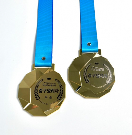 메달 다이아컷팅 8cm금형 // uv인쇄만 가 #2