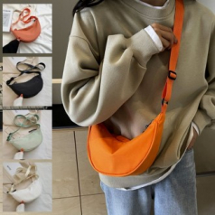 스마일링 미니 하프 반달 크로스 슬링백