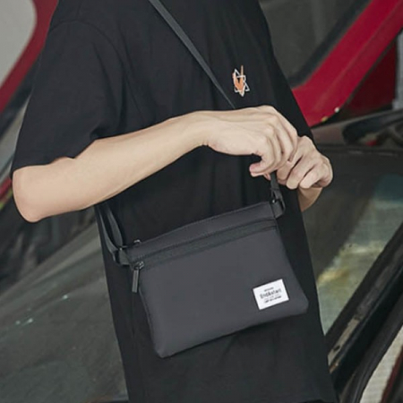 베이직 스트랩 크로스가방 직사각 파우치형 남성백 #2