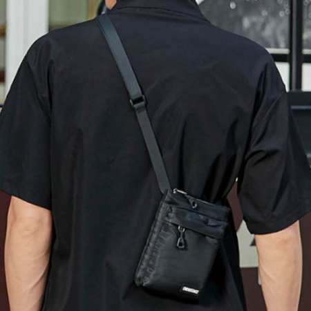 세로형 숄더백 전면 지퍼포켓 실용적인 분리수납 가방 #2