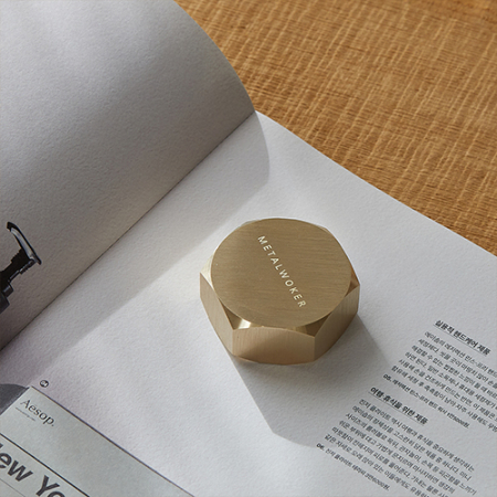 황동 원형 육각 문진/페이퍼웨이트 소품 #7