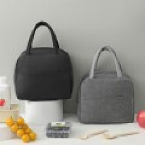 베이직 로고 없는 소형 보온보냉가방