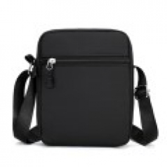 심플한 디자인 크로스백