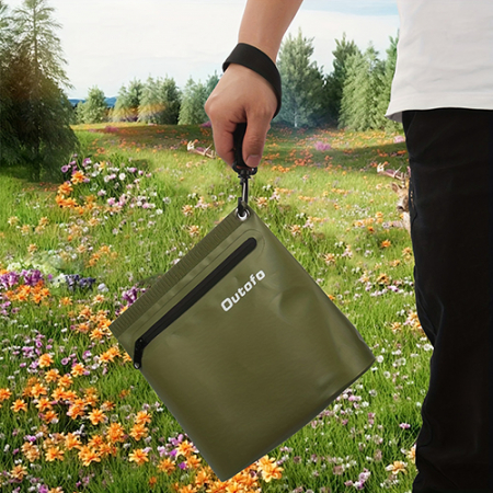 769 PVC 소재 지퍼 가방 #3